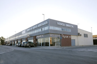 Quesos Pajarete en Villamartin. Quesería