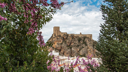 Castillo de Olvera en Olvera. Castillo