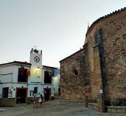 Ayuntamiento de Arroyomolinos de la Vera en Arroyomolinos de la Vera. Ayuntamiento