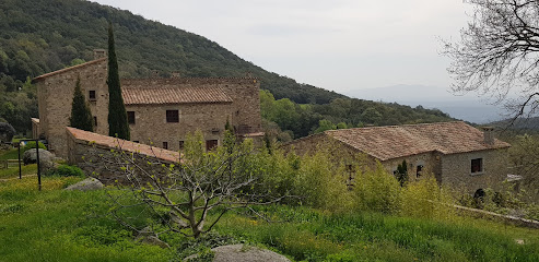 Masía Can Quera en La Vajol. Alojamiento en interiores
