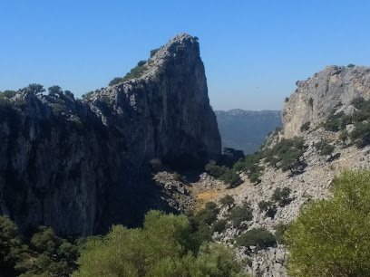 Salto del Cabrero en Benaocaz. Zona de senderismo