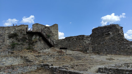 Castillo de Boltaña en Boltaña. Atracción turística
