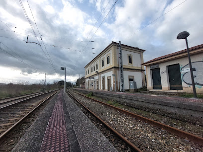 Estacíon de As Neves Adif en Nieves. Servicio de ferrocarril