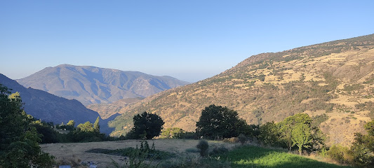 Área recreativa Capileira en Capileira. Zona de senderismo
