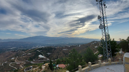 Loma de Barcos en Iznate. Mirador