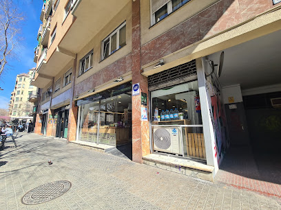 EsNaturalBcn en Barcelona. Tienda de alimentos naturales