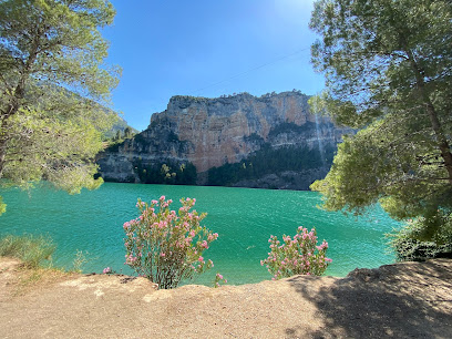Embarcadero Cortes de Pallás en Cortes de Pallás. Servicio de alquiler de embarcaciones
