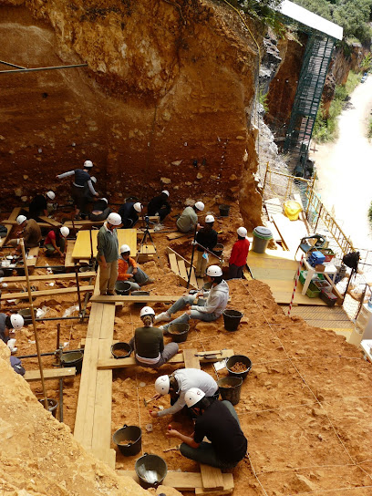 Yacimientos de Atapuerca en Ibeas de Juarros. Museo arqueológico