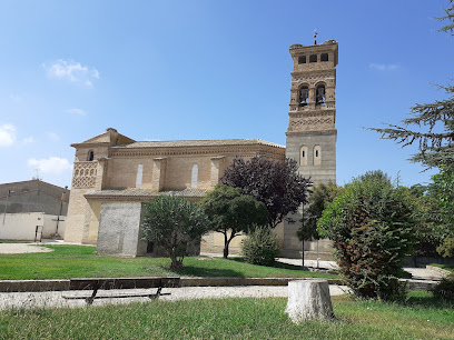 Iglesia y Torre Mudejar de San Mateo Apostol en San Mateo de Gállego. Iglesia