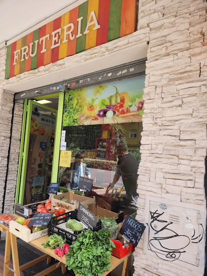 La Cajilla de Graná en Granada. Frutería