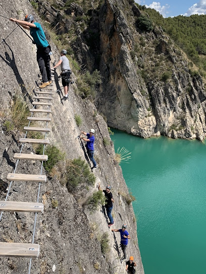 Vía Ferrata Boca del Infierno (Sacedón) en Sacedón. Centro de deportes de aventura