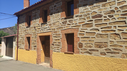 Casa Rural La Lar en Otero de Bodas. Casa rural