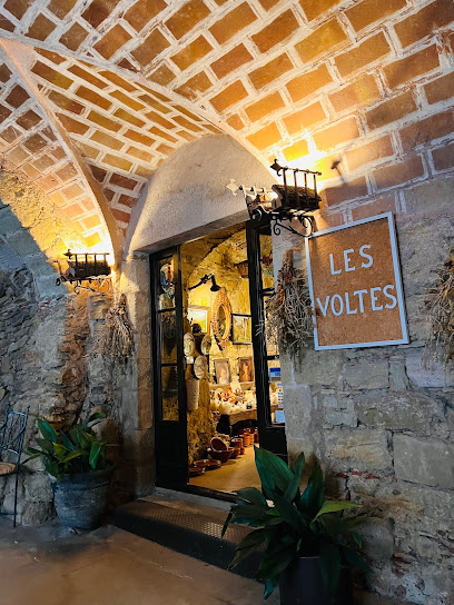 Sota les voltes en Peratallada. Tienda de artículos para el hogar