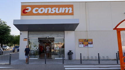 Supermercat Consum en Mont-roig del Camp. Supermercado