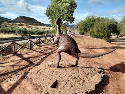 Huellas de Dinosaurio en Santisteban del Puerto. Monumento