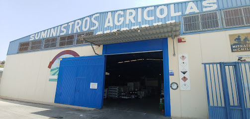 Suministros Agrícolas Céspedes S.L. en Berja. Proveedor de equipos agrícolas