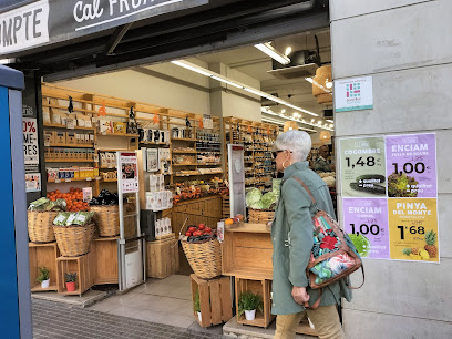 Cal Fruitós en Sant Boi de Llobregat. Frutería