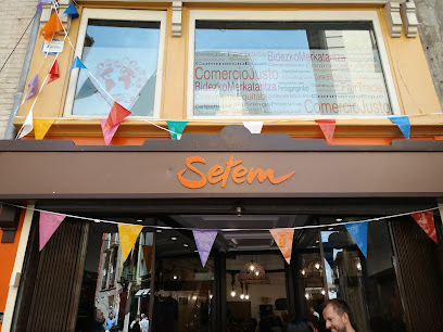 SETEM Navarra-Nafarroa en Pamplona. Tienda de alimentación