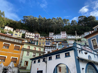 Plaza de La Marina en Cudillero. Parque
