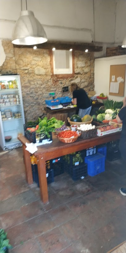 Ca L'ollè en Corró d'Avall. Frutería