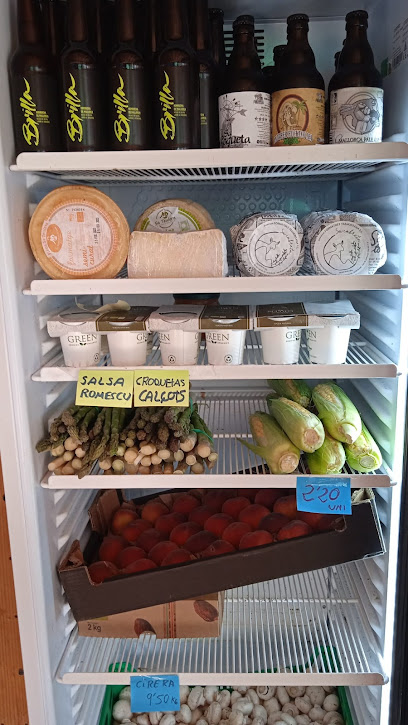 S'Hort den Guiem en Santa María del Camino. Tienda de productos agrícolas