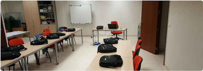 BENÍTEZ BARRERO en Torremejía. Centro educativo