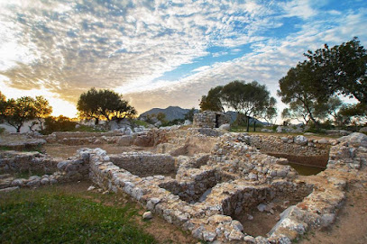 Visitas guiadas al yacimiento arqueológico Ocuri (Ubrique) en Ubrique. Yacimiento arqueológico