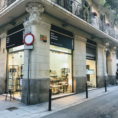 Jesmonite Store Barcelona en Barcelona. Tienda de manualidades y bellas artes