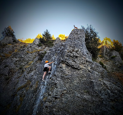 Vía Ferrata de Araúzo de Miel en Arauzo de Miel. Atracción turística
