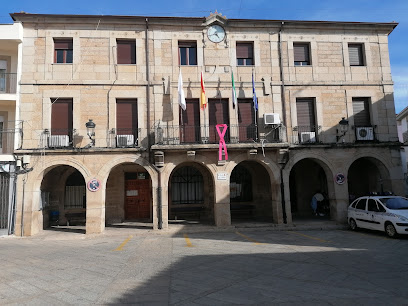 Ayuntamiento de Montehermoso en Montehermoso. Ayuntamiento de la localidad