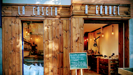 La caseta a granel en Premià de Mar. Tienda de alimentación