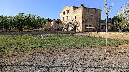 Masia Manyé en Nulles. Alojamiento