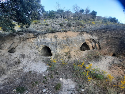 Cueva de la Mora en El Vellón. Escalada