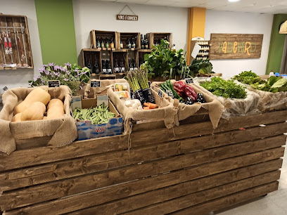 SomVadeverd en Navarcles. Tienda de alimentación