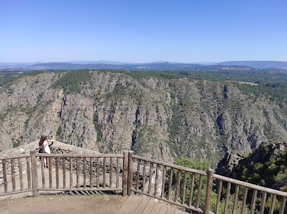 Balcón de Madrid en Parada de Sil. Mirador