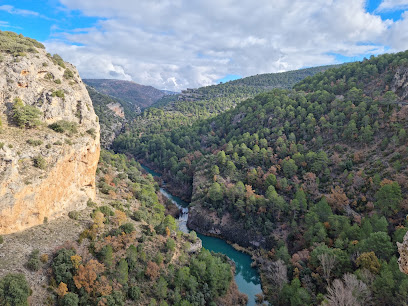 Ventano del Diablo en Villalba de la Sierra. Atracción turística