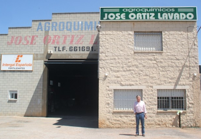 Agroquímicos Jose Ortiz Lavado S.L. en Almendralejo. Mercado de productos agrícolas