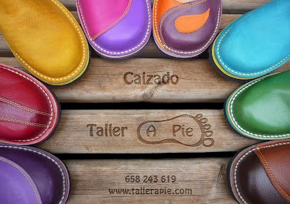 Taller a Pie | Zapatos artesanos de cuero en Aracena. Fábrica de zapatos