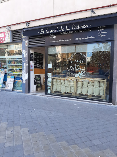 El Granel de la Dehesa en Madrid. Tienda de alimentos naturales