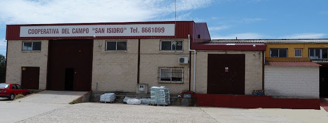 Cooperativa del Campo San Isidro en Sotillo de la Adrada. Cooperativa de aceite de oliva