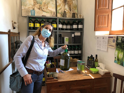 Molí de la Creu en La Galera. Tienda de alimentación