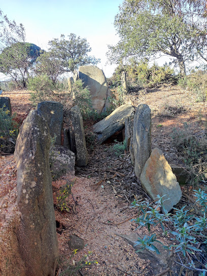 DOLMEN EL LABRADILLO en Beas. Museo al aire libre