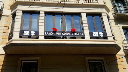 Ramon Santaeulària en Barcelona. Tienda de accesorios de moda