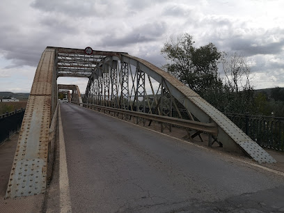Puente de Hierro en Villa del Río. Puente