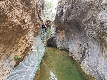 Cañon de los Arcos en Calomarde. Zona de senderismo