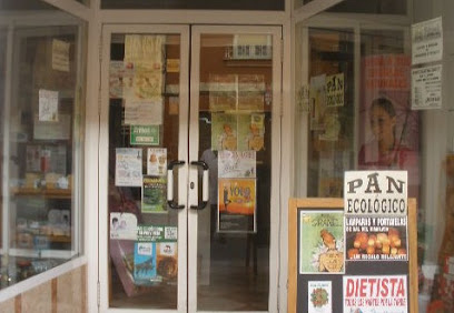 ECO-HERBOLARIO MUY NATURAL TIENDA ESOTERICA MINERALES INCIENSOS en Puente Genil. Herbolario