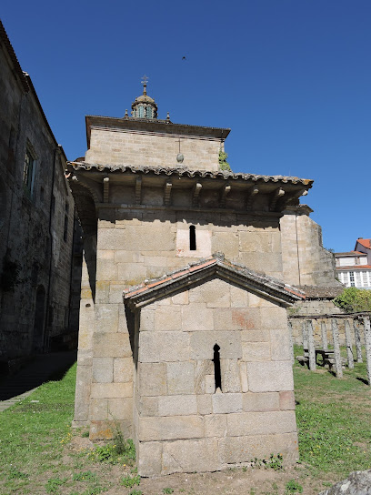 Capela de San Miguel de Celanova en Celanova. Lugar de interés histórico