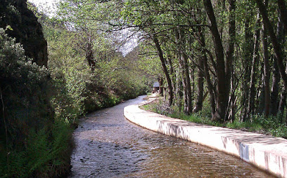 Paseo de los Molinos en Folgoso de la Ribera. Zona de senderismo