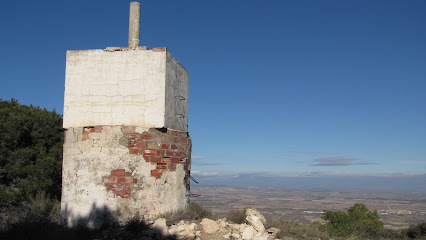 Sigena 595 m.- Vértice geodésico en Villanueva de Sigena. Zona de senderismo