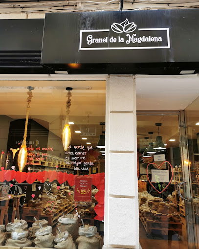 Granel de la Magdalena en Granada. Tienda de alimentación